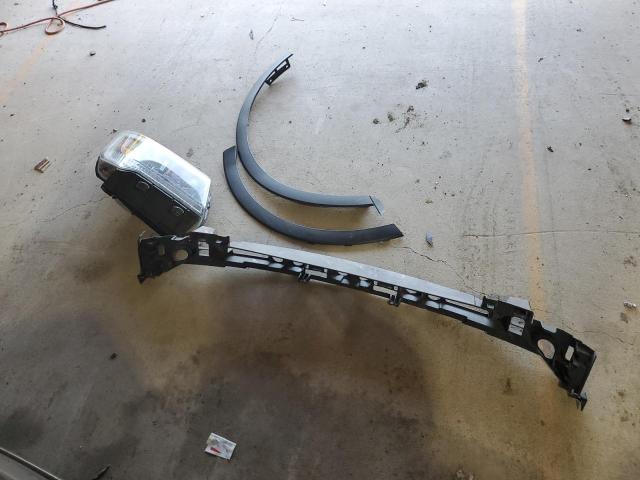 Ford Explorer Sport Image 11