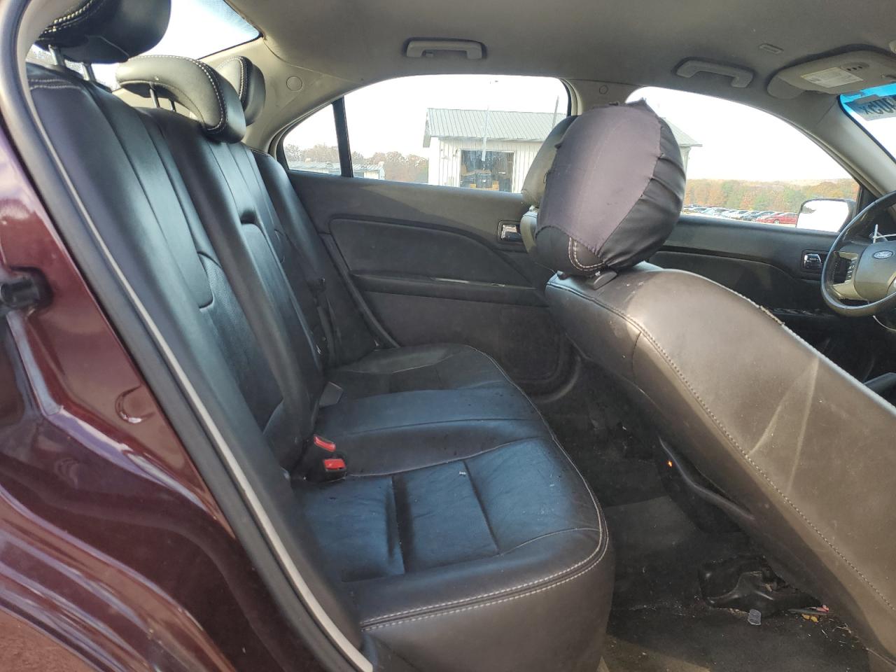 Ford Fusion Sel Image 9