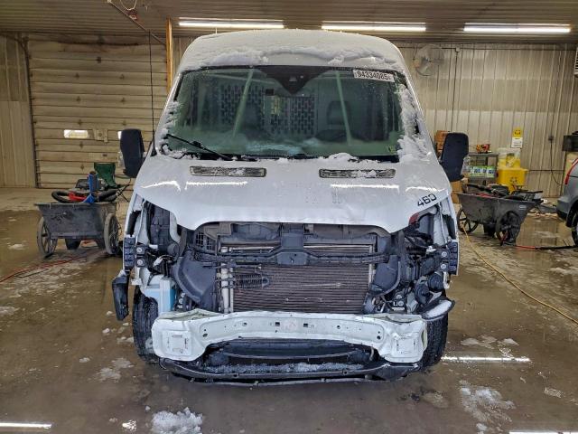 Ford Transit T-250 Image 4