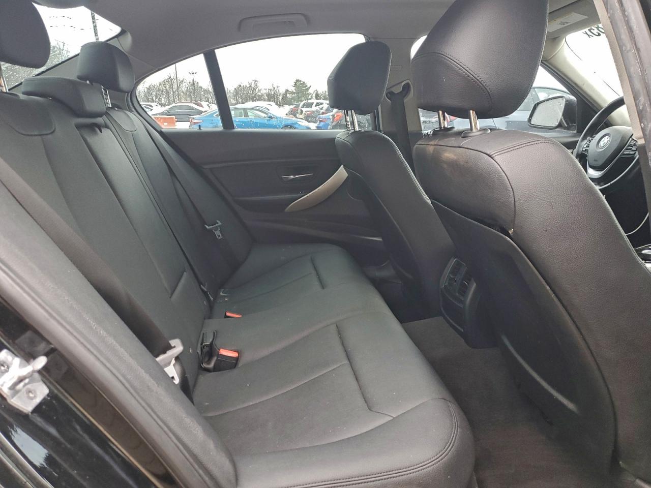 BMW 3 Series I Image 11