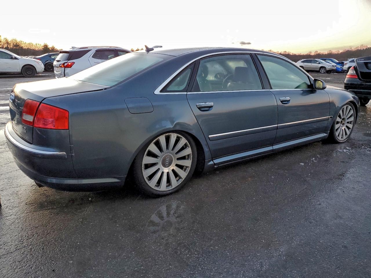 Audi A8 L Quattro Image 6