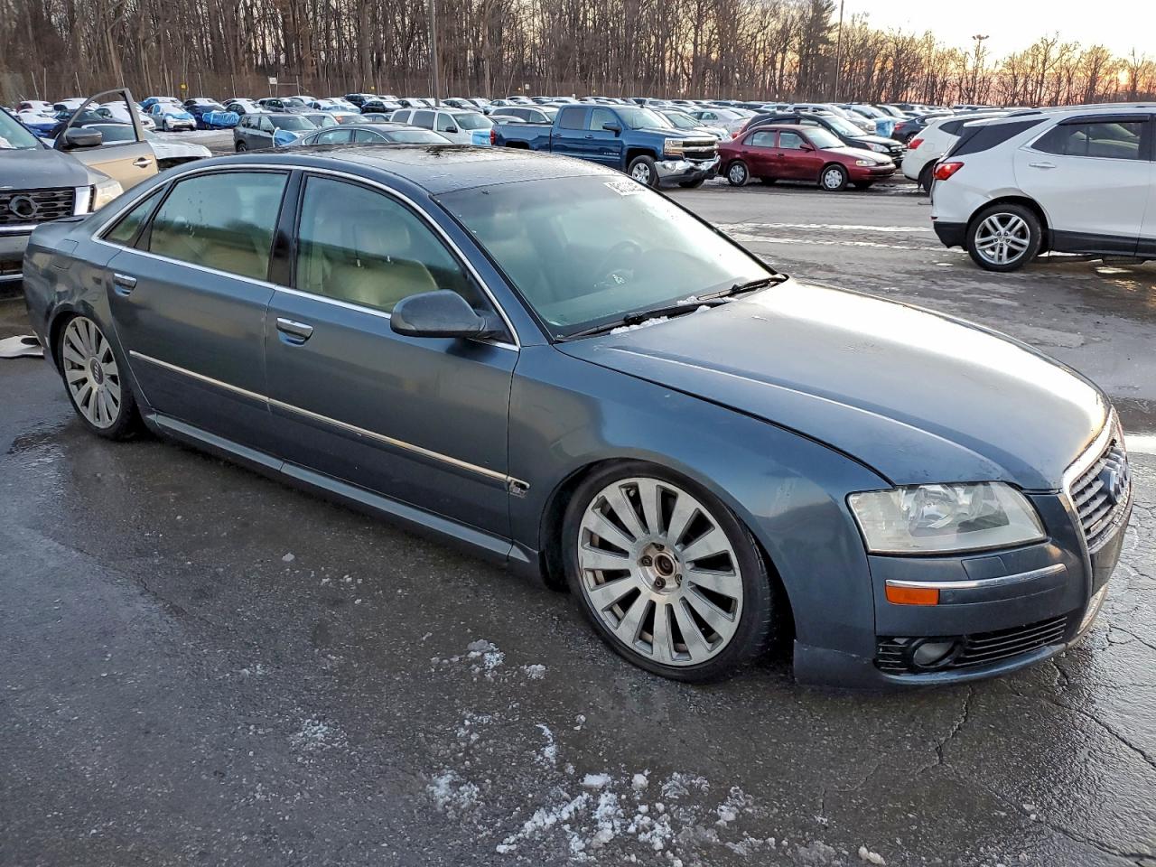 Audi A8 L Quattro Image 5