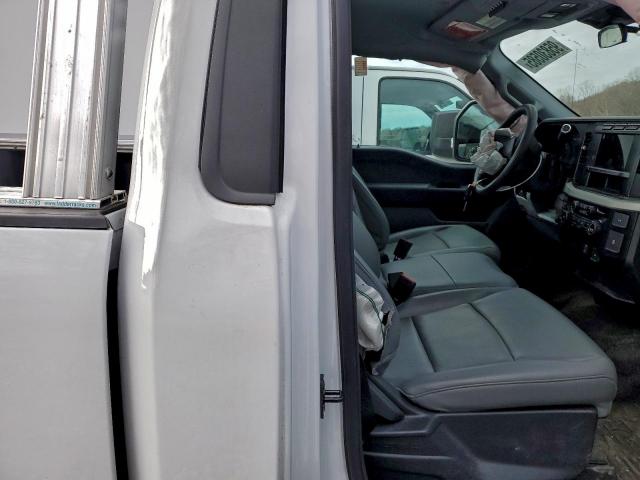 Ford F-250 Super Duty Image 7