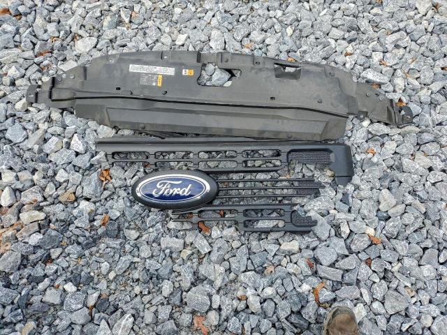 Ford F-250 Super Duty Image 11