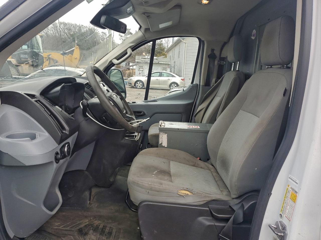 Ford Transit T-350 Image 2