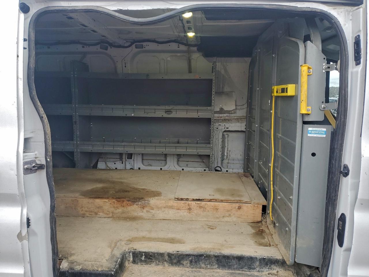 Ford Transit T-350 Image 3