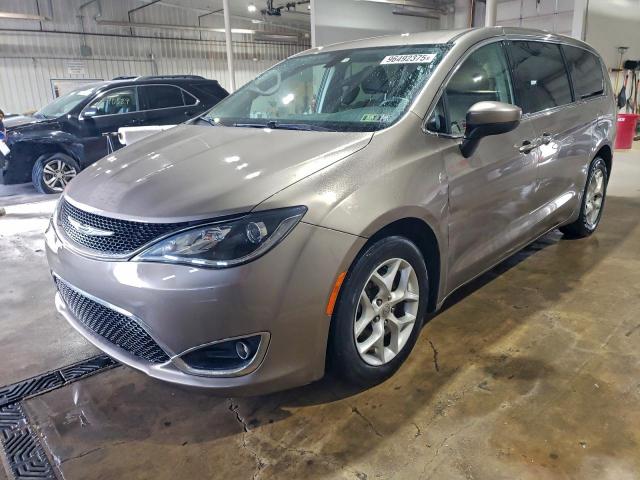  Salvage Chrysler Pacifica