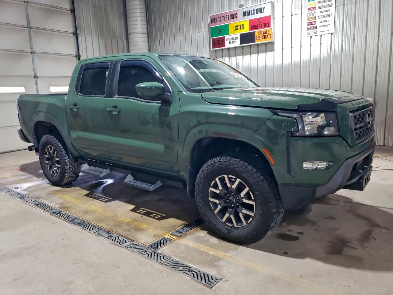 Nissan Frontier S Image 9