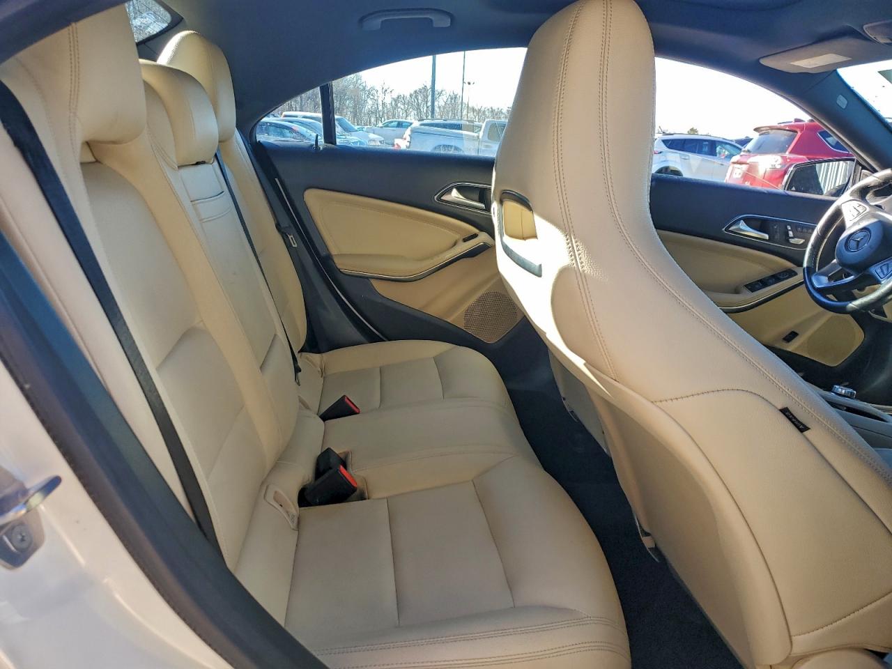 Mercedes-Benz Cla-class 250 Image 8