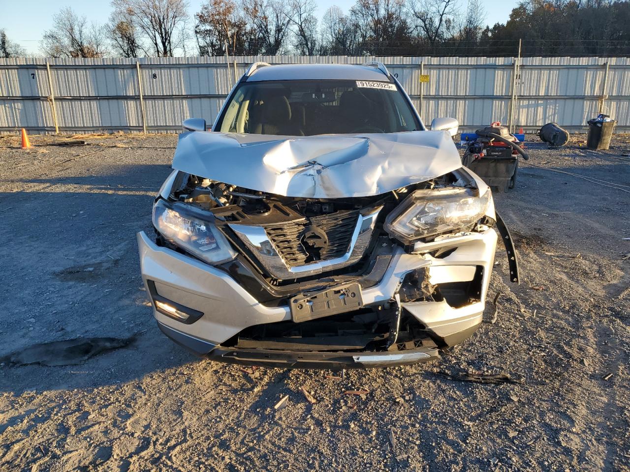 Nissan Rogue S Image 4