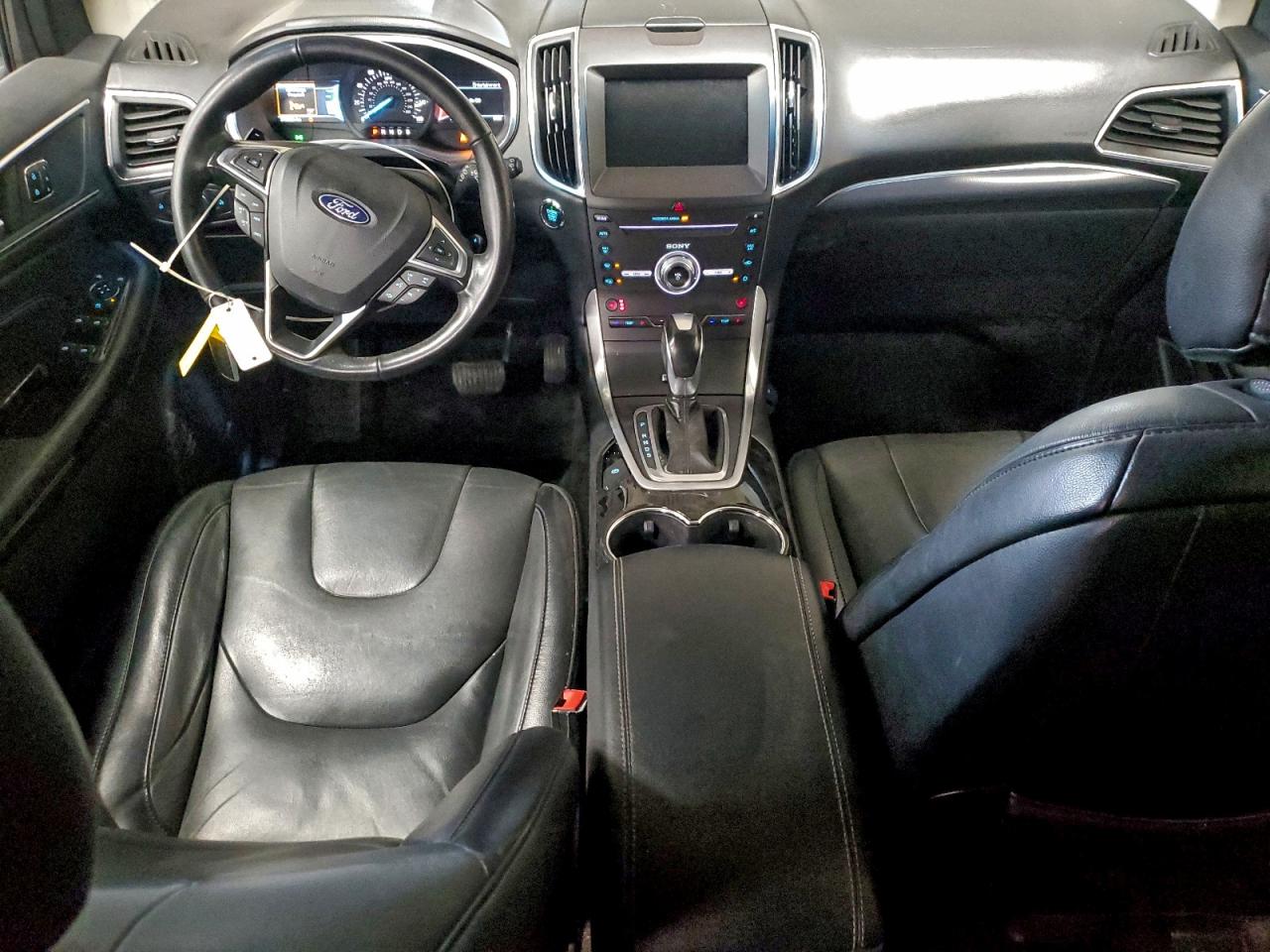 Ford Edge Titanium Image 12