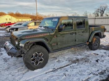  Salvage Jeep Gladiator