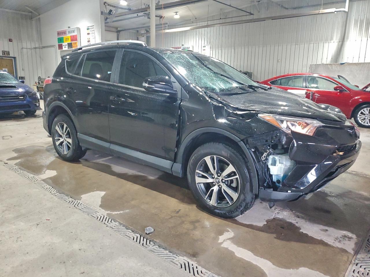 Toyota RAV4 Xle Image 3