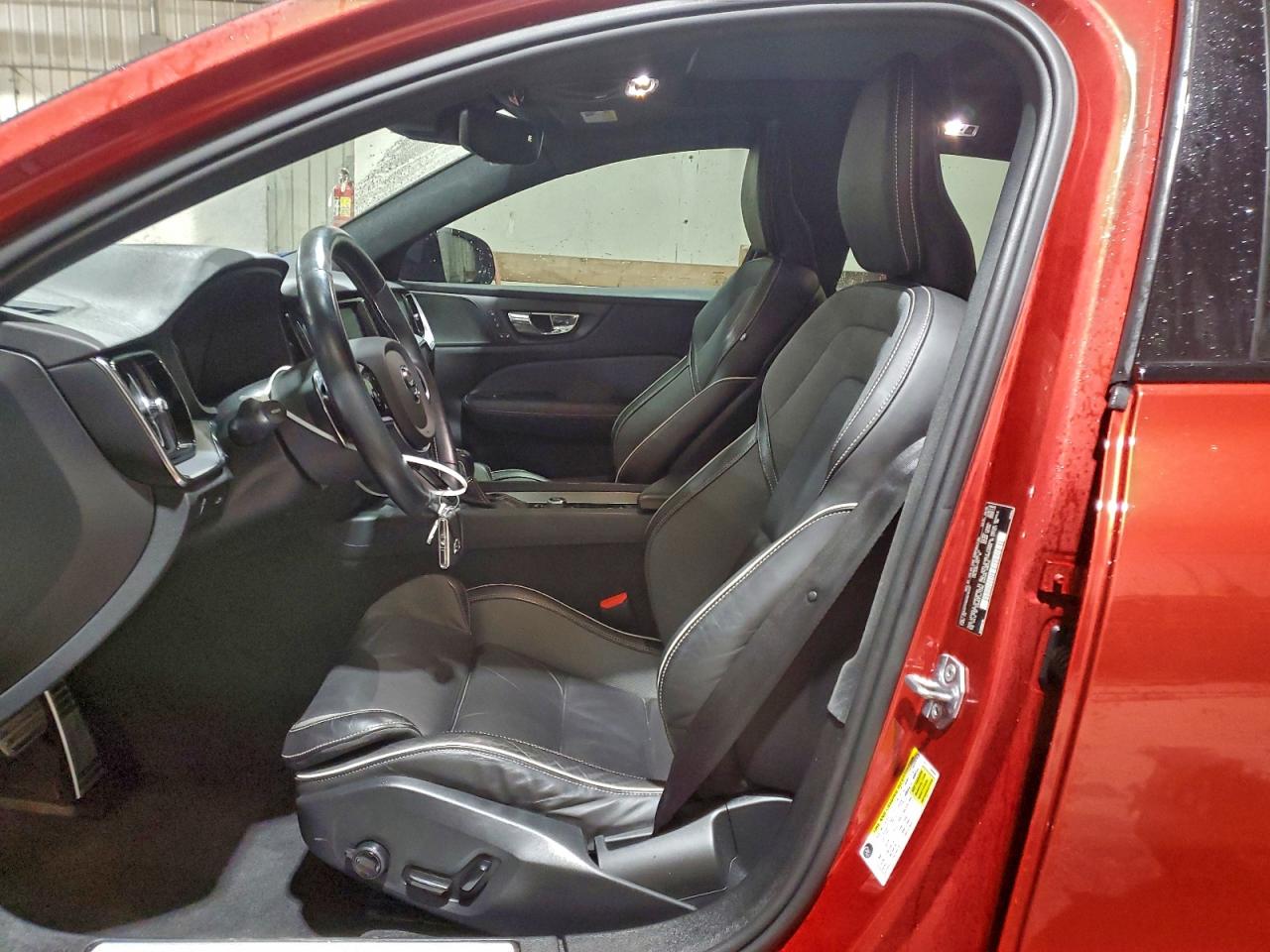 Volvo S60 T6 R-design Image 12