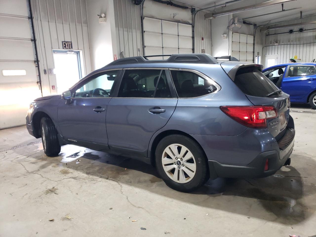 Subaru Outback 2.5i Premium Image 2