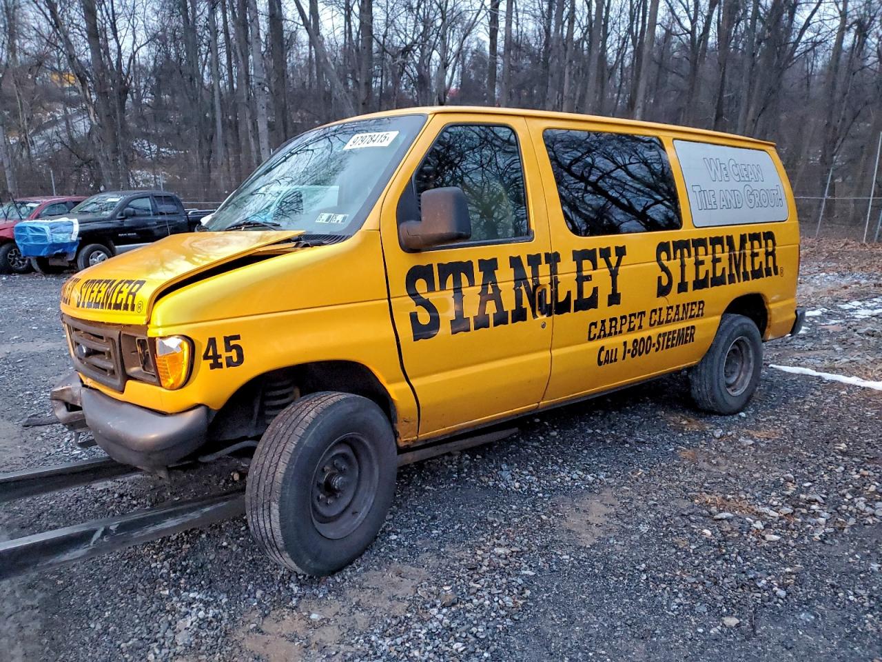 Ford Econoline E250 Van Image 1
