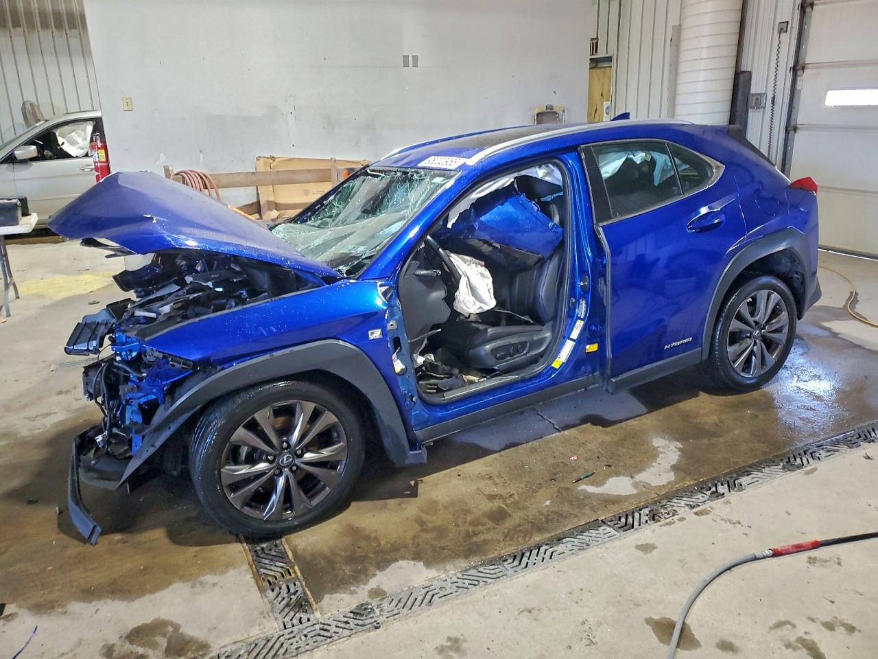 Lexus Ux 250h Image 1