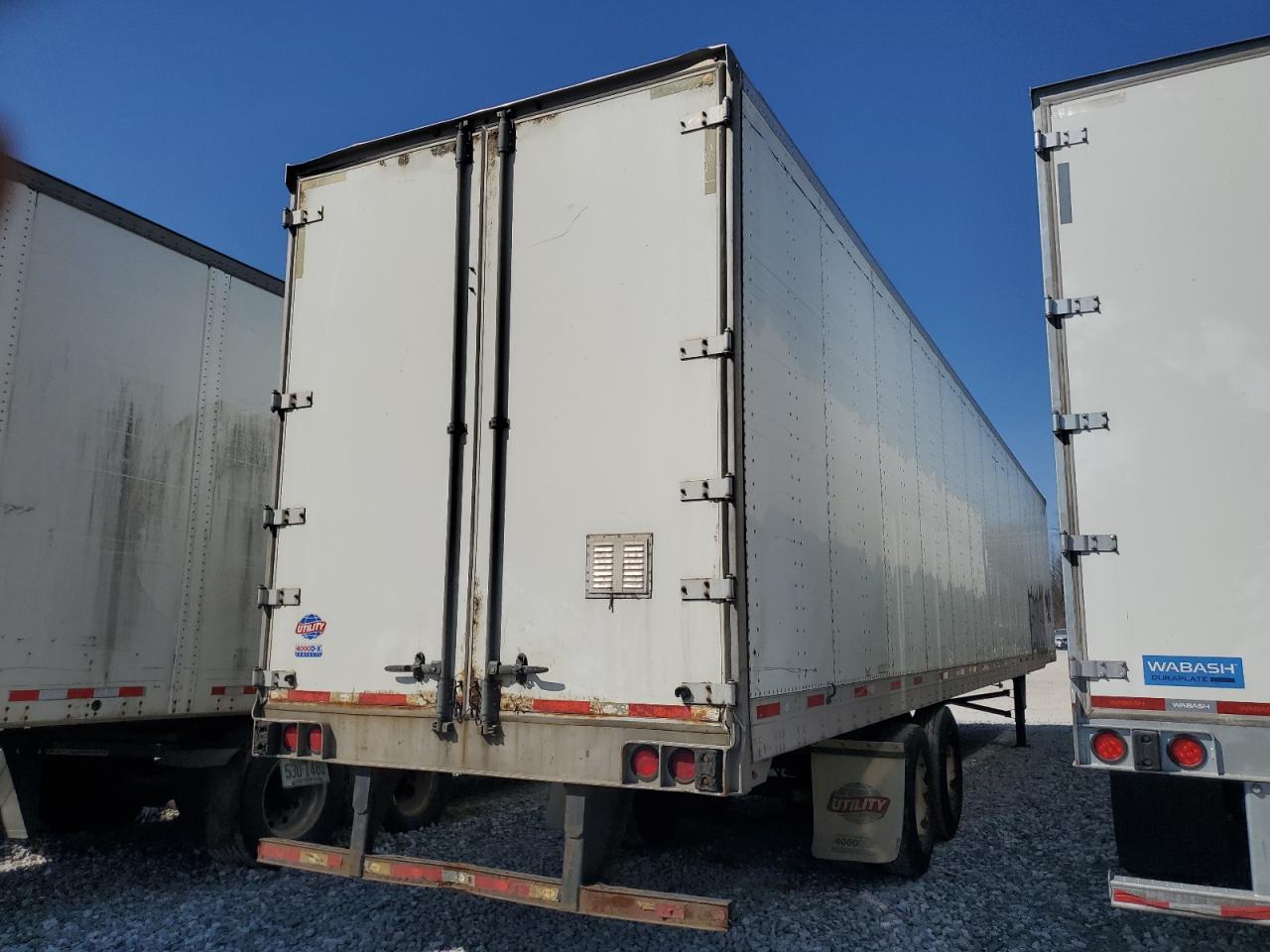 Utility Dry Van Image 2