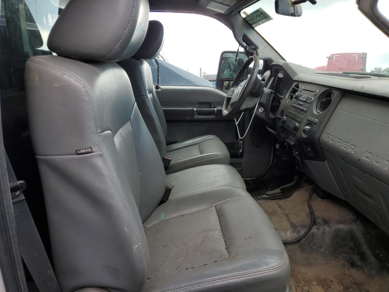 Ford F-350 Super Duty Image 11