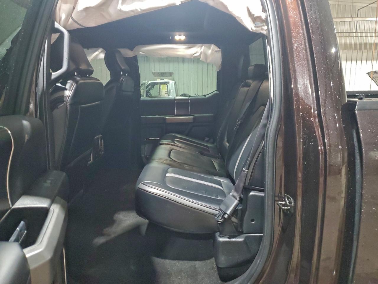 Ford F-150 Supercrew Image 6