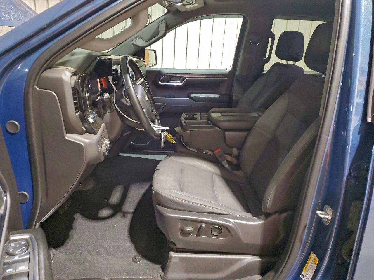 Chevrolet Silverado K1500 Lt Image 7