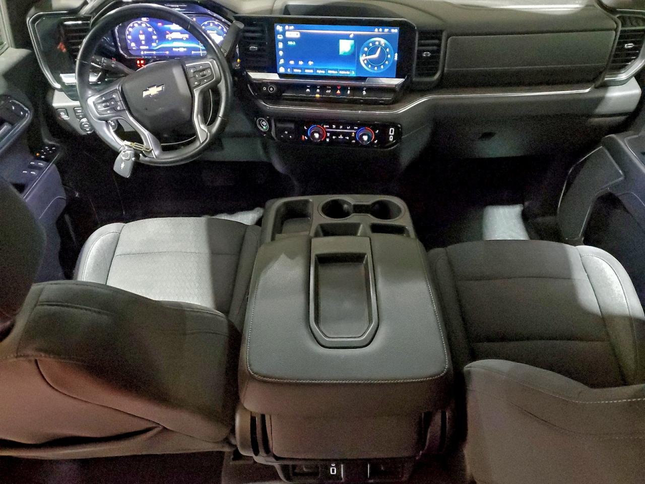 Chevrolet Silverado K1500 Lt Image 11