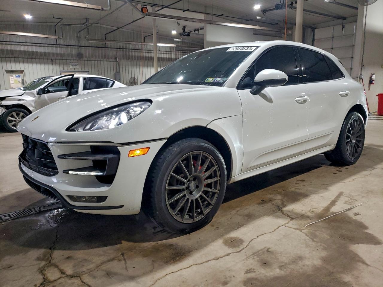 Porsche Macan Turbo Image 1