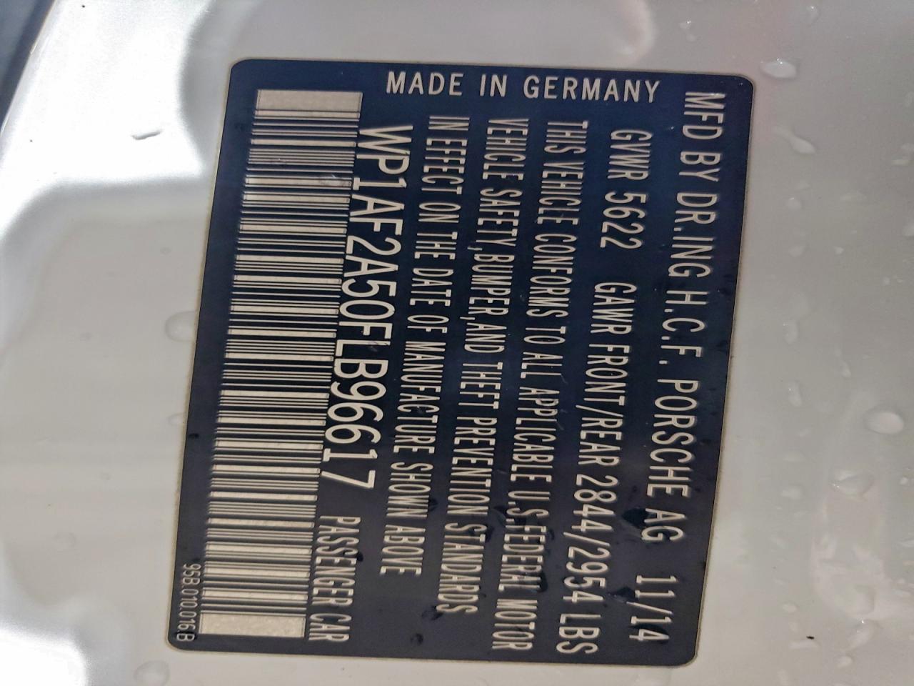 Porsche Macan Turbo Image 2