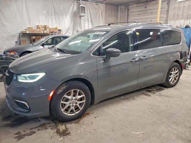  Salvage Chrysler Pacifica