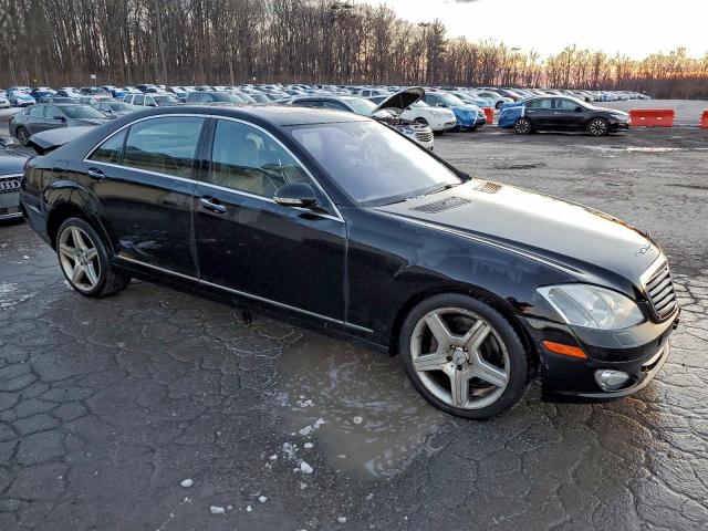 Mercedes-Benz S-Class 550 4matic Image 11