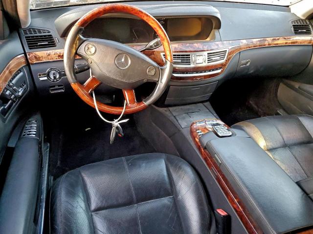 Mercedes-Benz S-Class 550 4matic Image 12