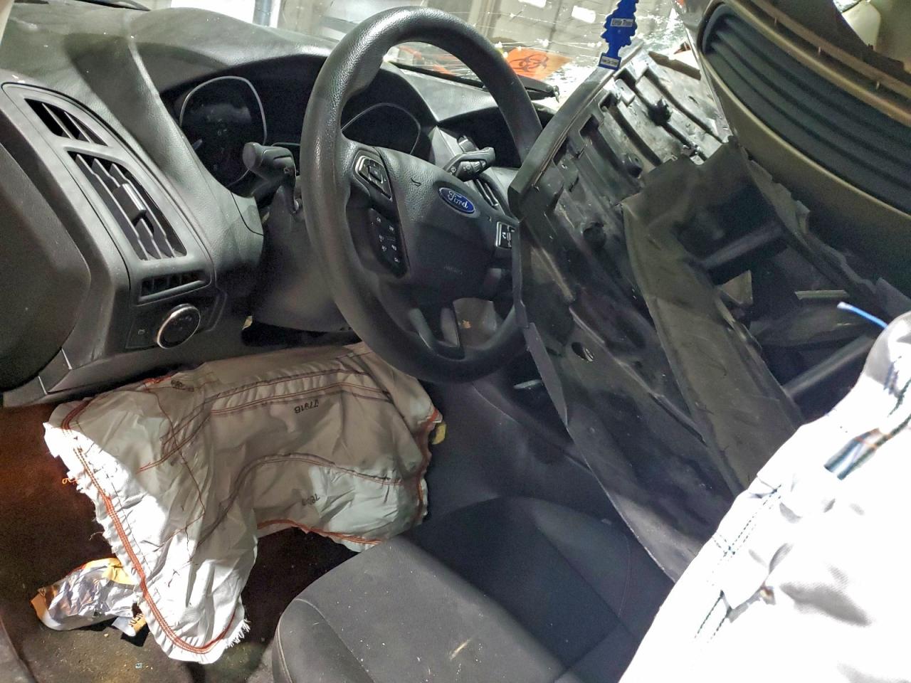 Ford Focus Se Image 8