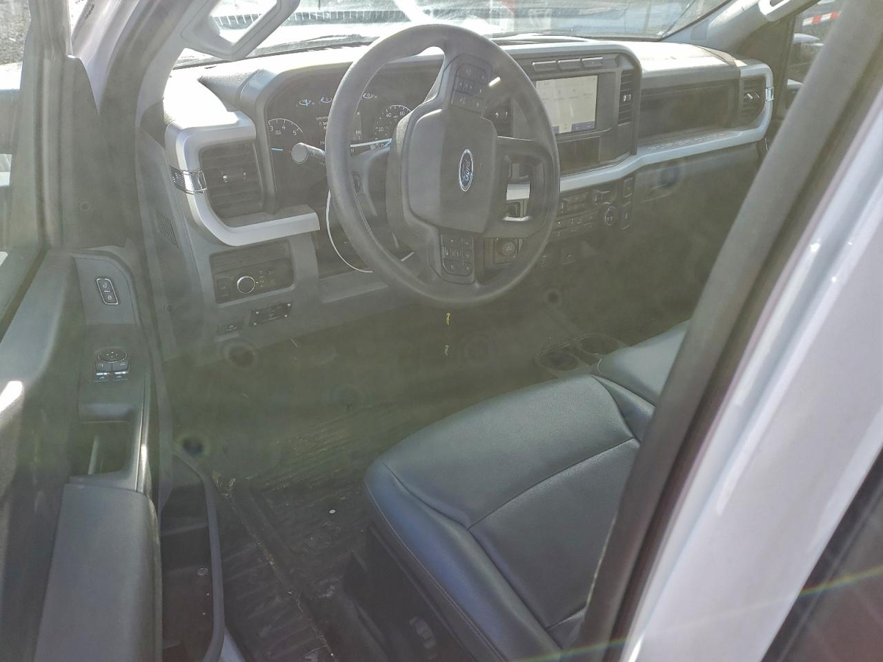 Ford F-250 Super Duty Image 9