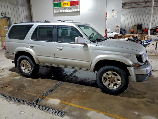 Toyota 4Runner Sr5 Image 7