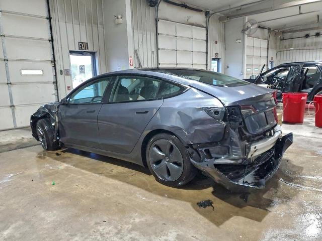 Tesla Model 3 Image 3