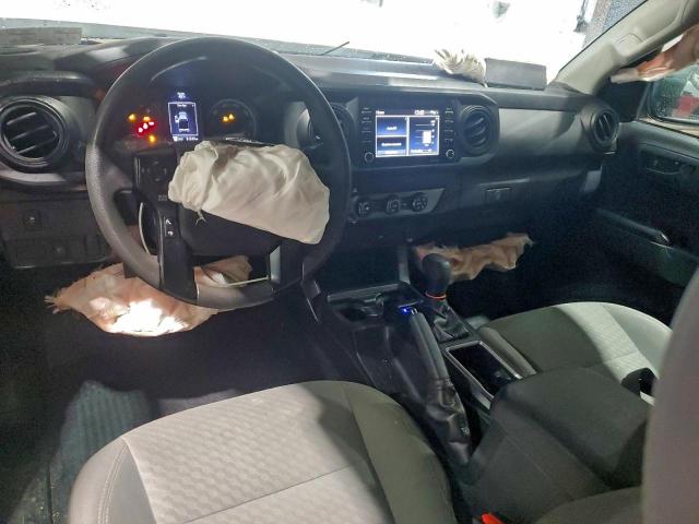 Toyota Tacoma Access Cab Image 6