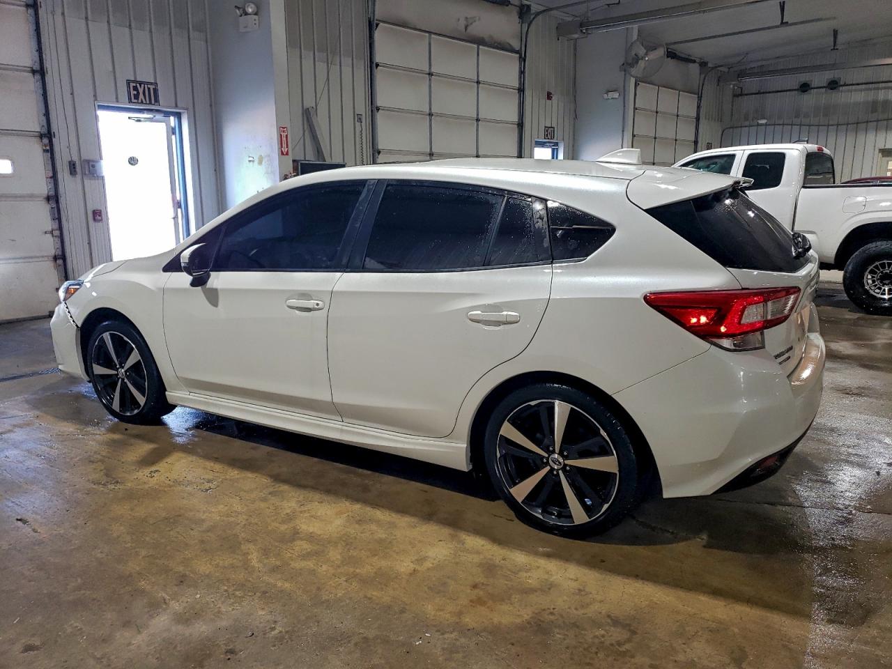 Subaru Impreza Sport Image 3