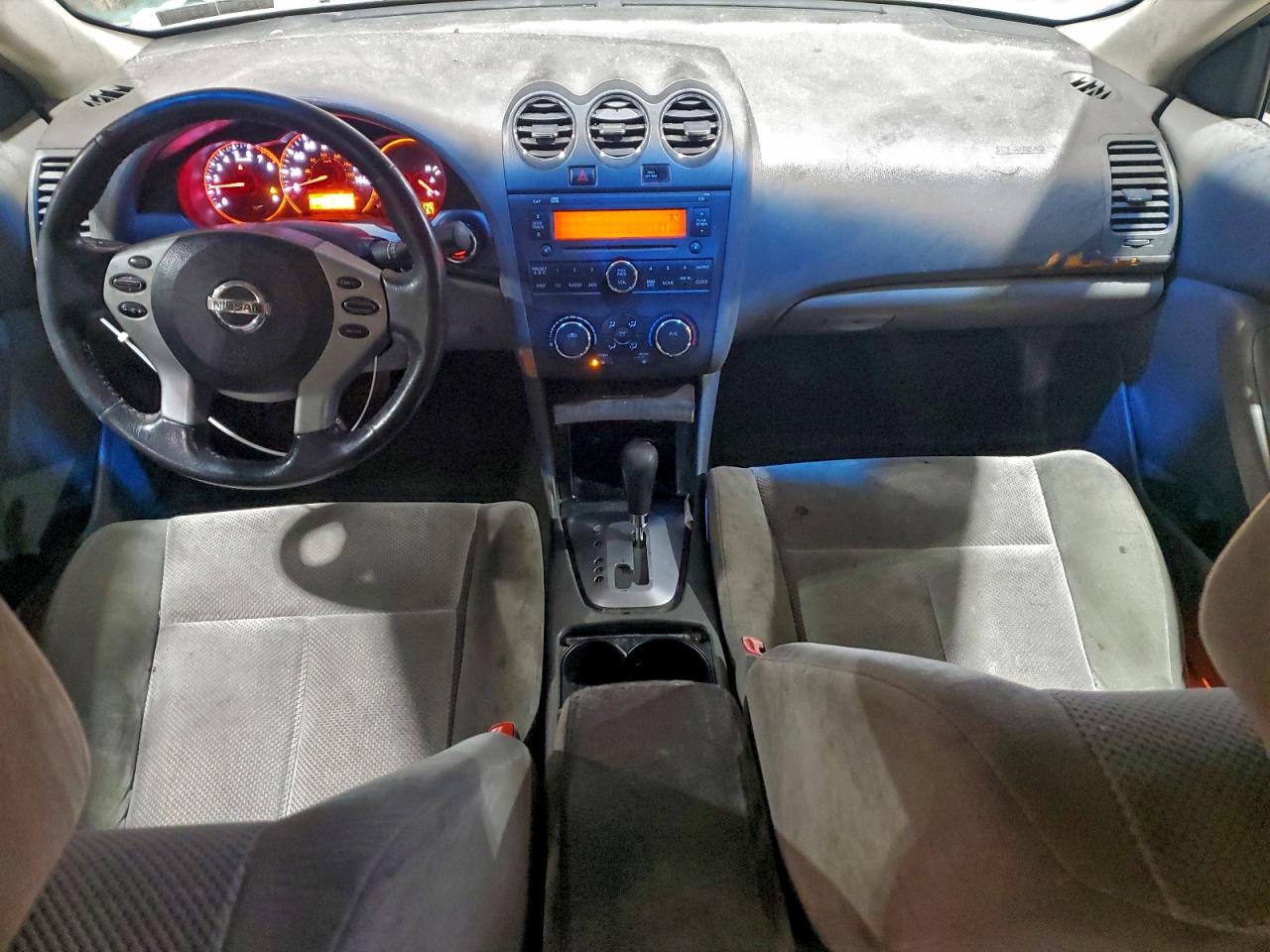 Nissan Altima 2.5 Image 5