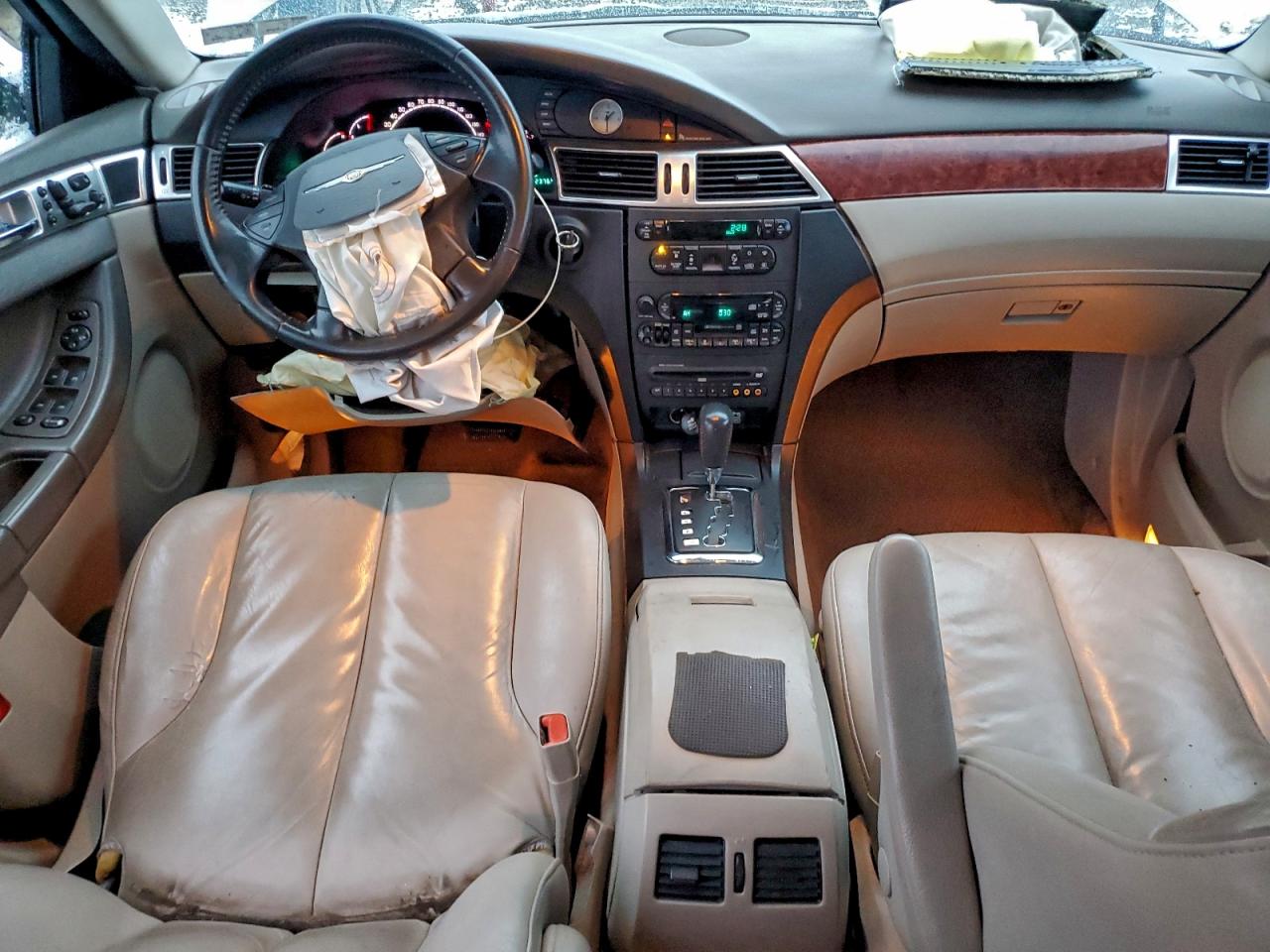 Chrysler Pacifica Touring Image 10