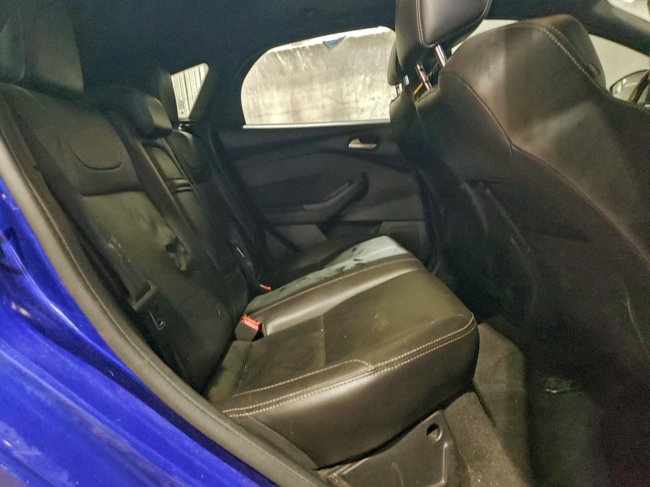 Ford Focus St Image 13