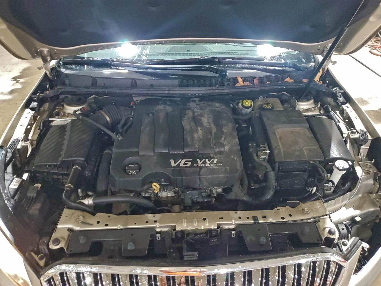 Buick LaCrosse Image 8