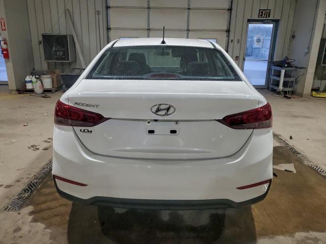 Hyundai ACCENT Se Image 4