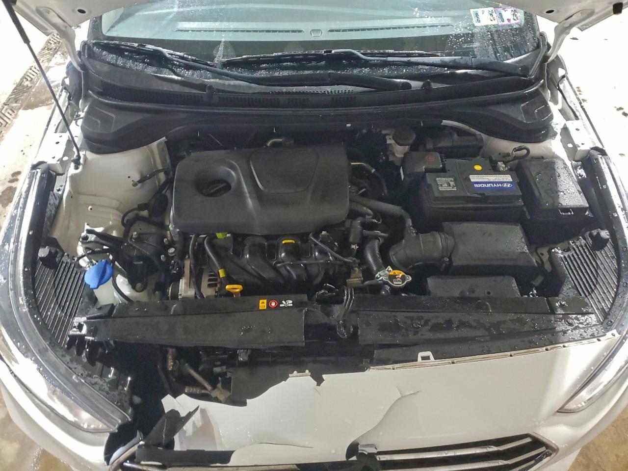 Hyundai ACCENT Se Image 10