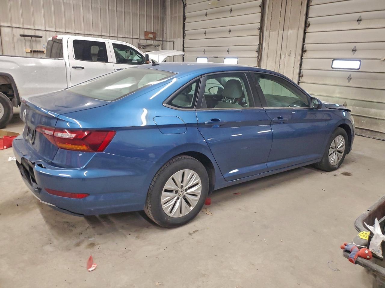 Volkswagen Jetta S Image 10