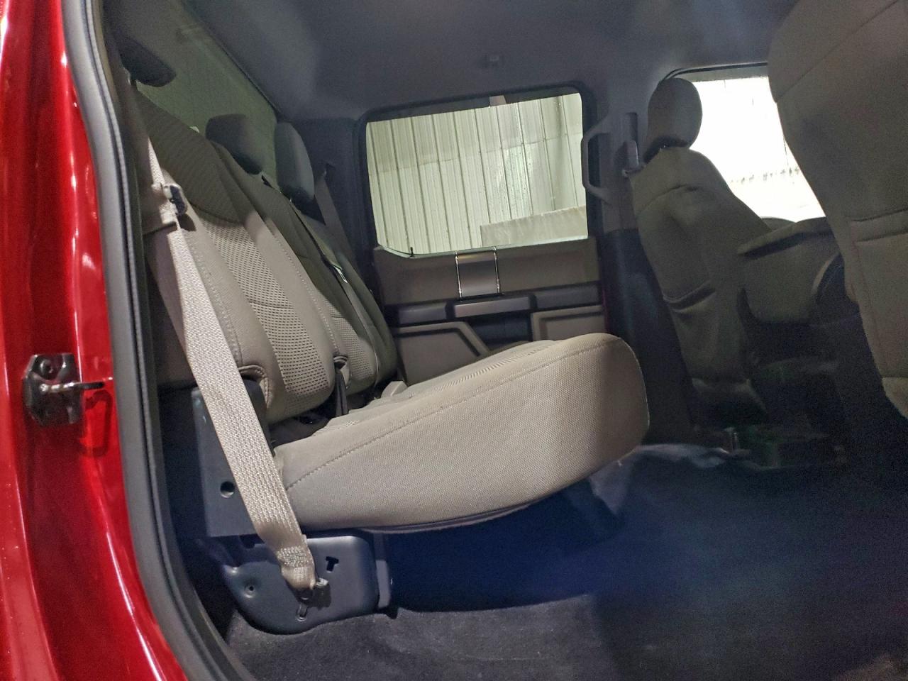 Ford F-150 Supercrew Image 7