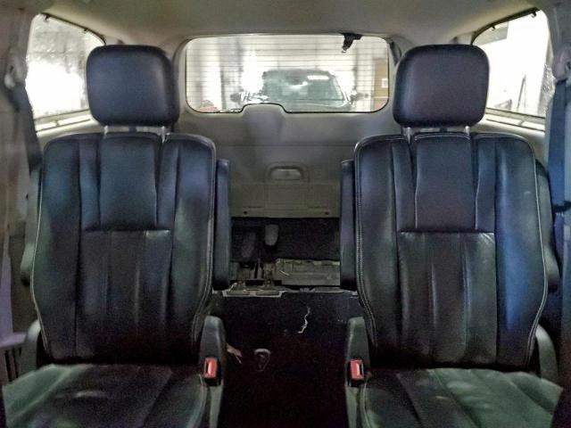 Chrysler Minivan Touring L Image 4