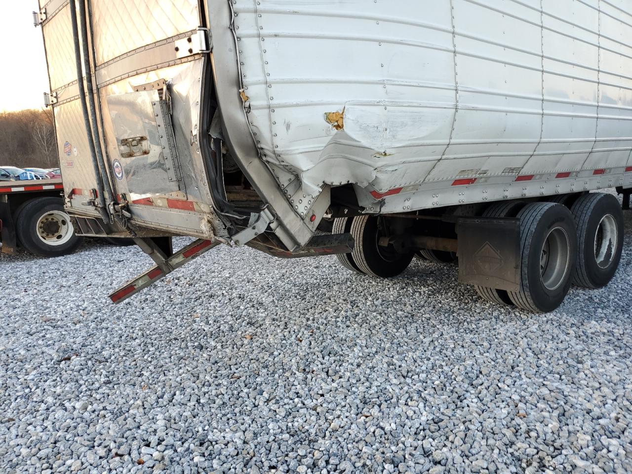 Utility Reefer Trl Image 4