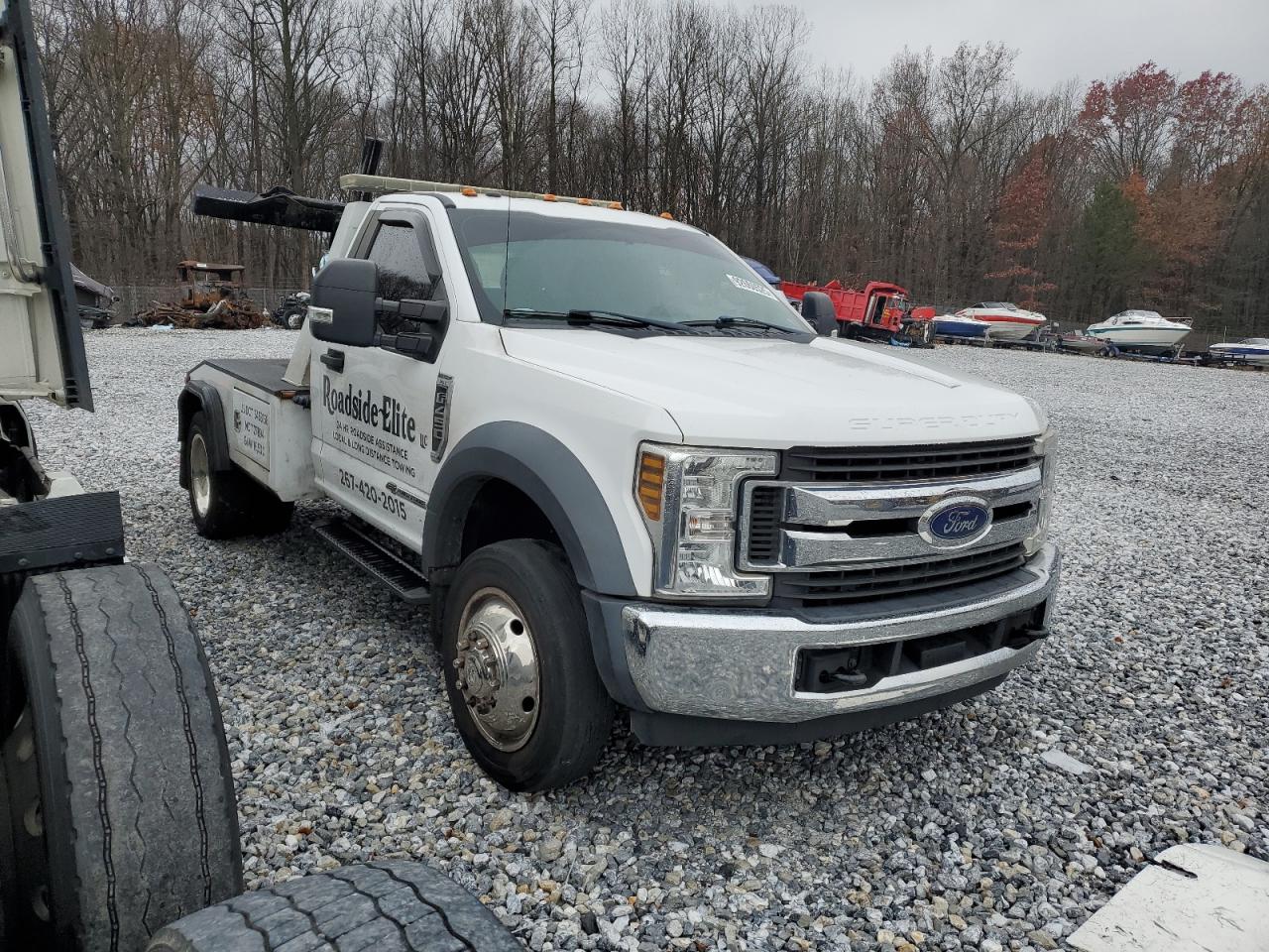 Ford F-450 Super Duty Image 7