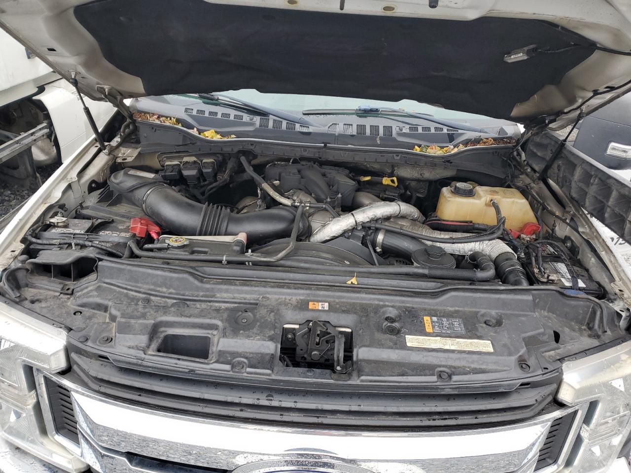 Ford F-450 Super Duty Image 3