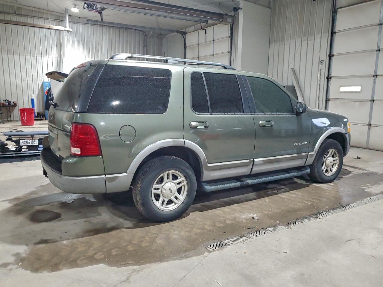 Ford Explorer Xlt Image 10